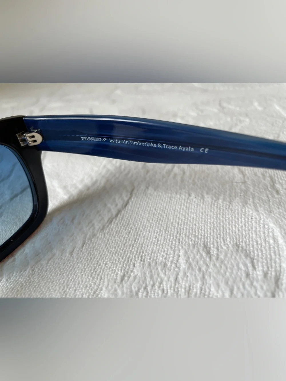 William Rast authentic 2000s Blue Brown acetate Square Cat 3 polarized